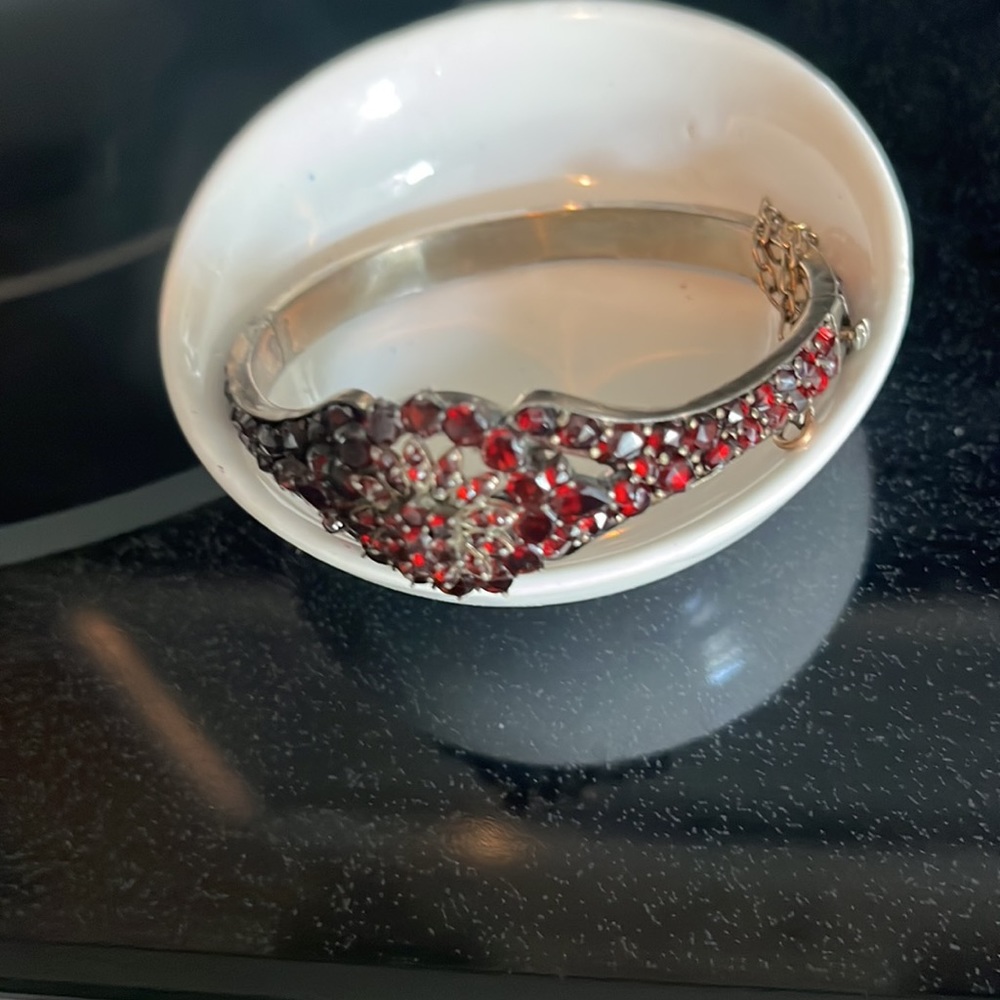 Jewelry/bracelet - Picture 4 of 4